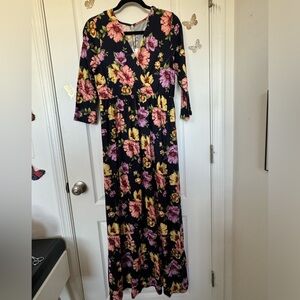 NWT Floral Maxi Maternity Dress